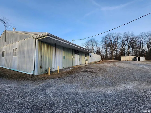 $225,000 | 14625 Highway 15, Mount Vernon, IL 62864