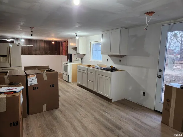 $225,000 | 14625 Highway 15, Mount Vernon, IL 62864