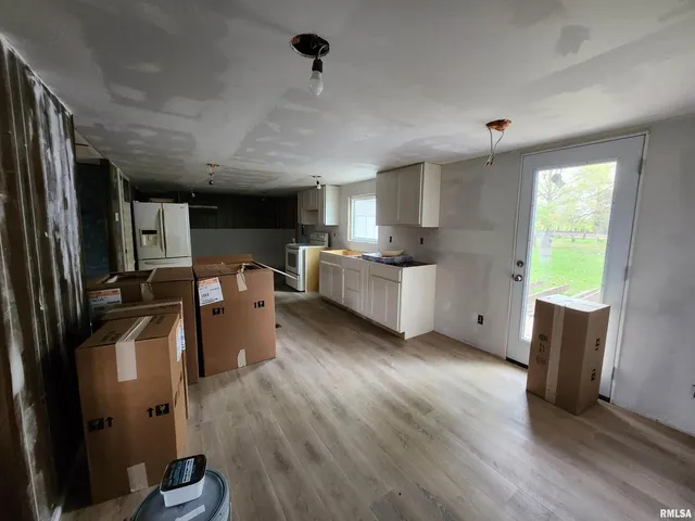 $225,000 | 14625 Highway 15, Mount Vernon, IL 62864