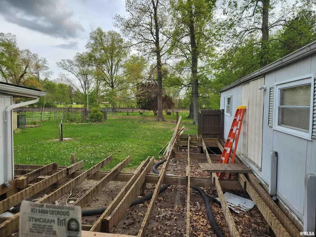 $225,000 | 14625 Highway 15, Mount Vernon, IL 62864