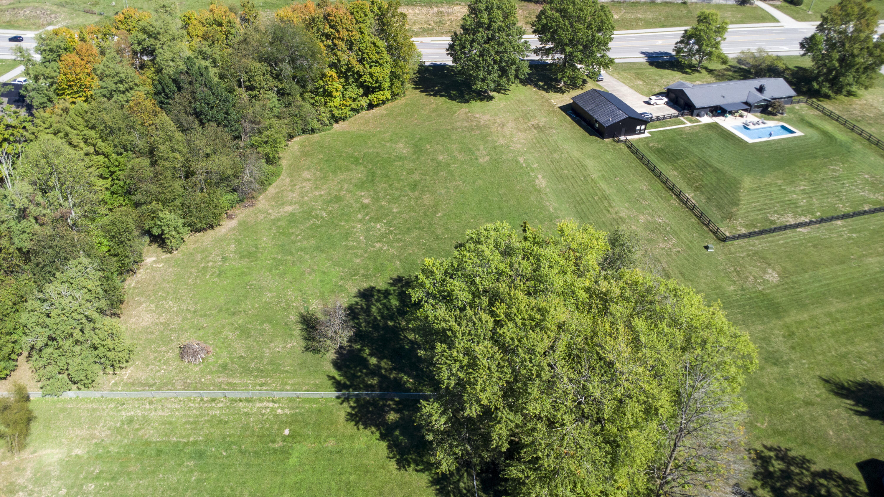 8200 Pleasant Valley Road Florence, KY 41042 - Photo 7 of 10 Gallery Image 7