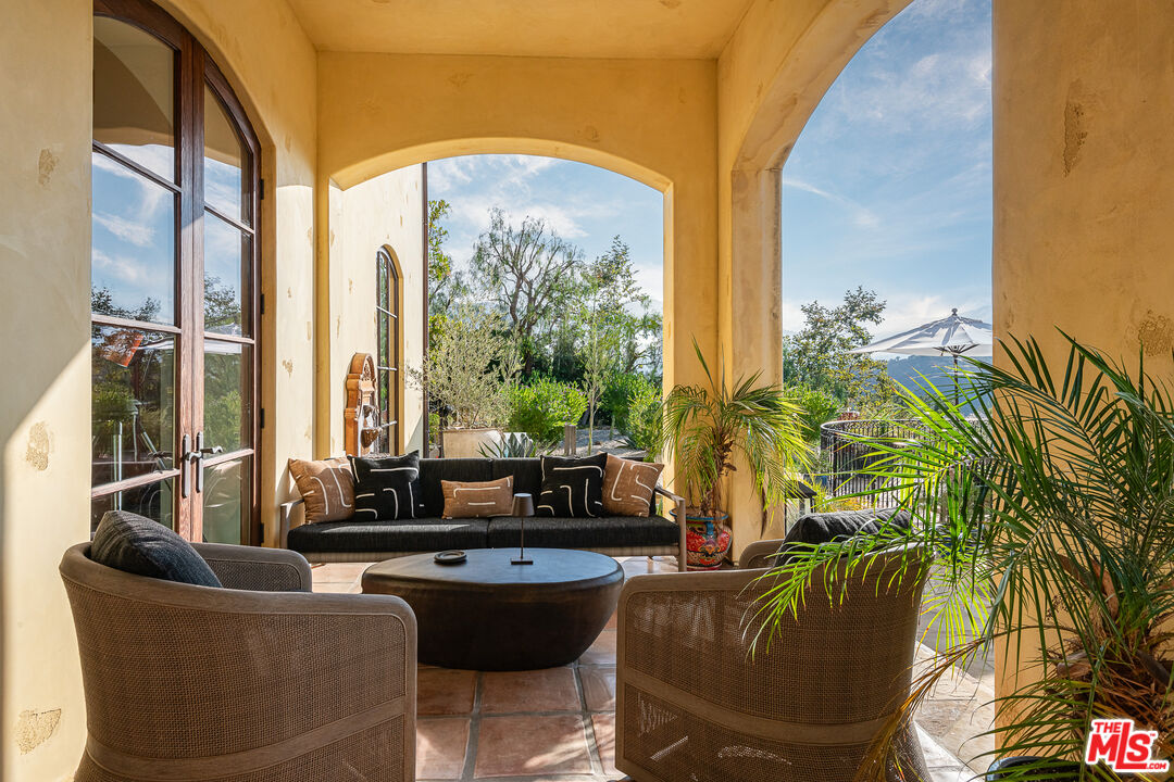 1101 Cold Canyon Road Calabasas, CA 91302 - Photo 37 of 60