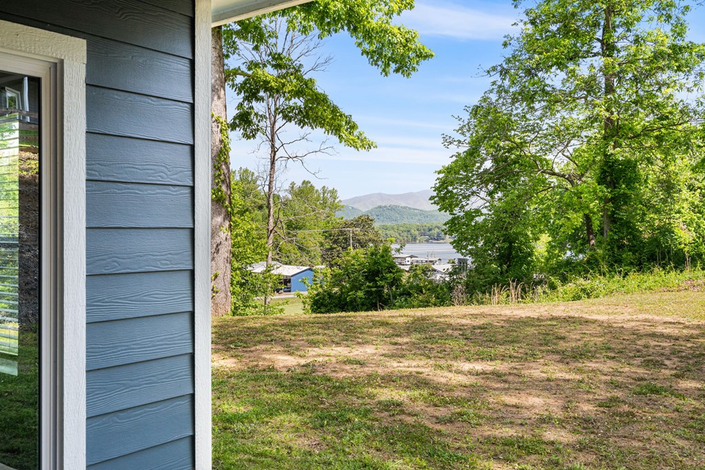 91 Dewey Ridge Lane Hayesville, NC 28904 - Photo 14 of 40 a view of outdoor space and yard