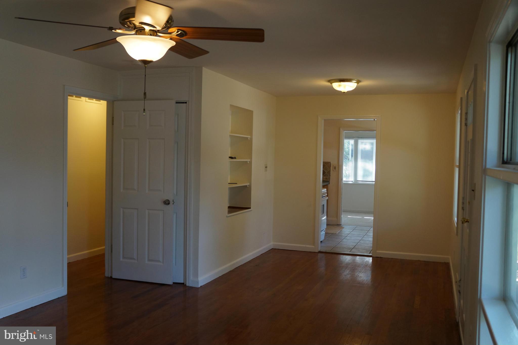 5884 9th Road North Arlington, VA 22205 - Photo 4 of 12 Dining Room