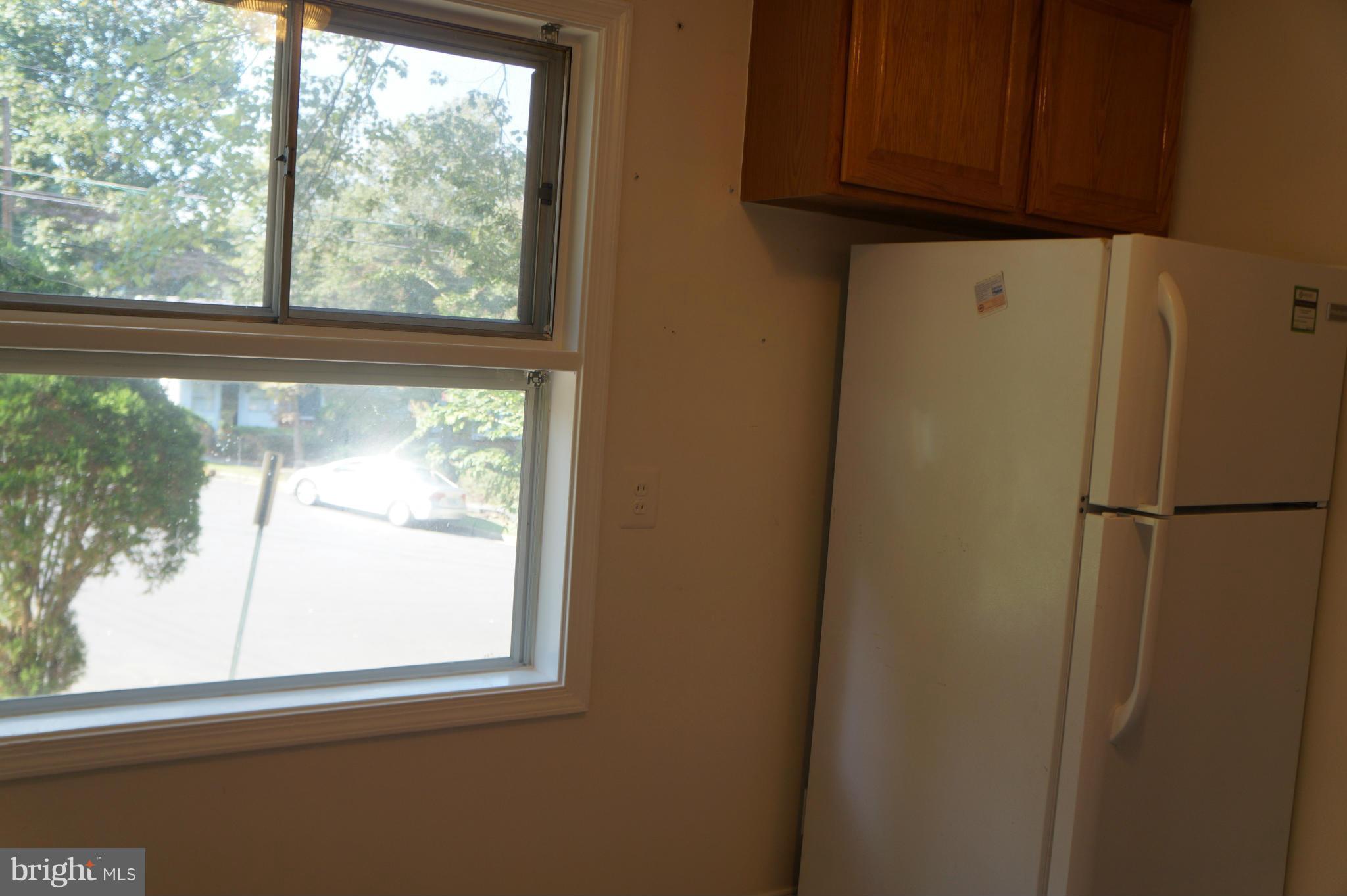 5884 9th Road North Arlington, VA 22205 - Photo 7 of 12 Kitchen