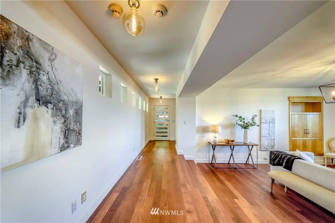 12145 Arrow Point Loop Northeast Bainbridge Island, WA 98110 - Photo 14 of 40