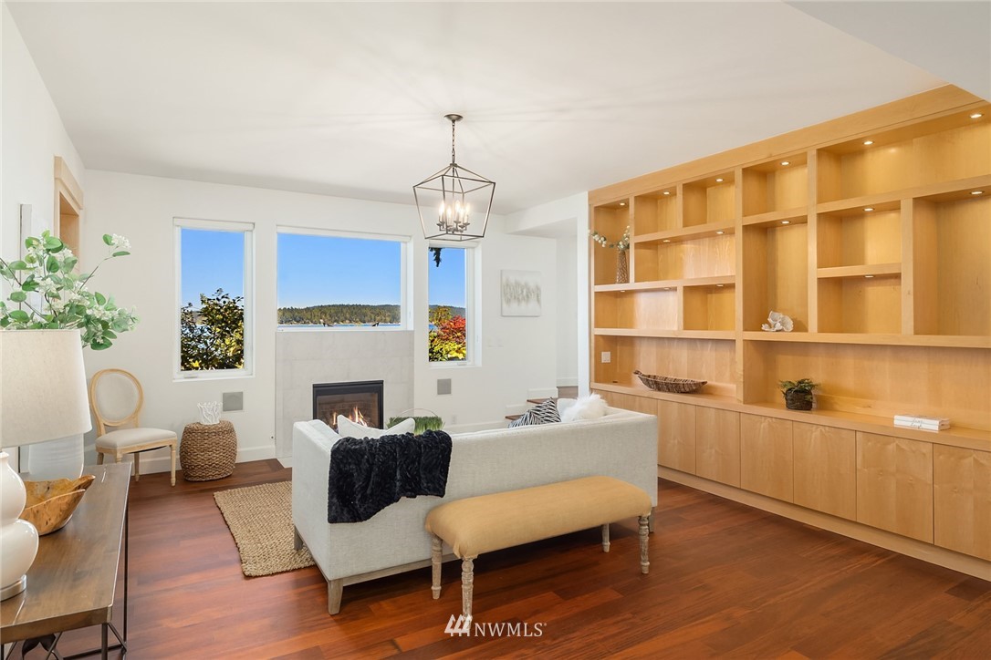 12145 Arrow Point Loop Northeast Bainbridge Island, WA 98110 - Photo 15 of 40