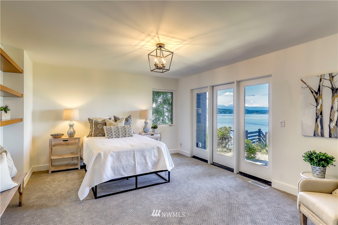 12145 Arrow Point Loop Northeast Bainbridge Island, WA 98110 - Photo 19 of 40