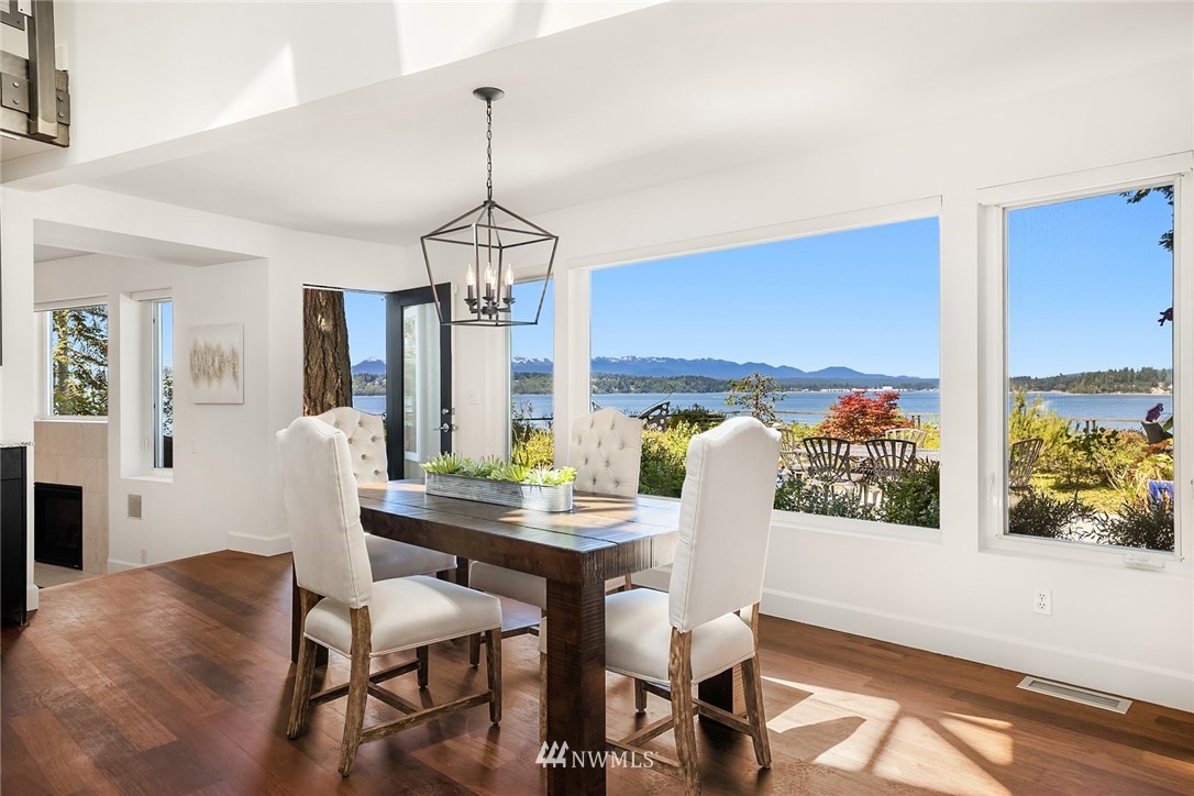 12145 Arrow Point Loop Northeast Bainbridge Island, WA 98110 - Photo 24 of 40
