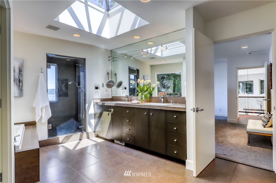 12145 Arrow Point Loop Northeast Bainbridge Island, WA 98110 - Photo 37 of 40