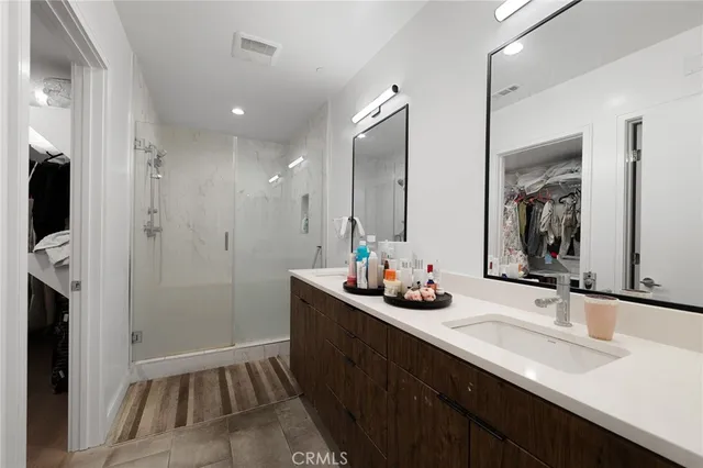 $1,599,000 | 1056 Joels Place, Los Angeles, CA 90012