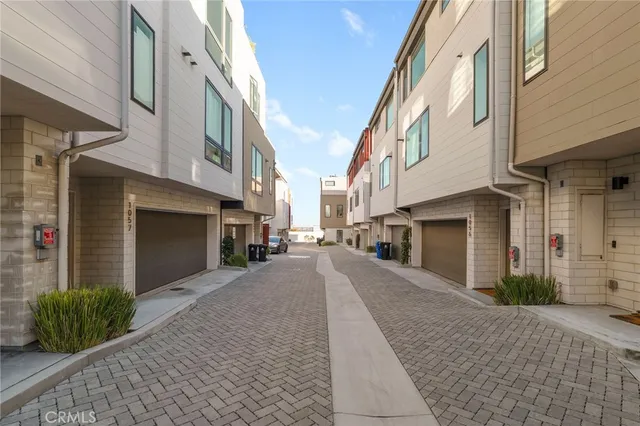 $1,599,000 | 1056 Joels Place, Los Angeles, CA 90012