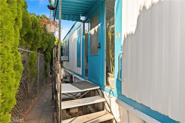 $175,000 | 10711 Sherman Grove Avenue, Unit 36, Sunland, CA 91040