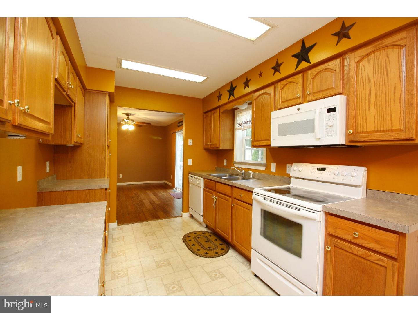 4626 Post Road Vineland, NJ 08360 - Photo 11 of 25 Kitchen