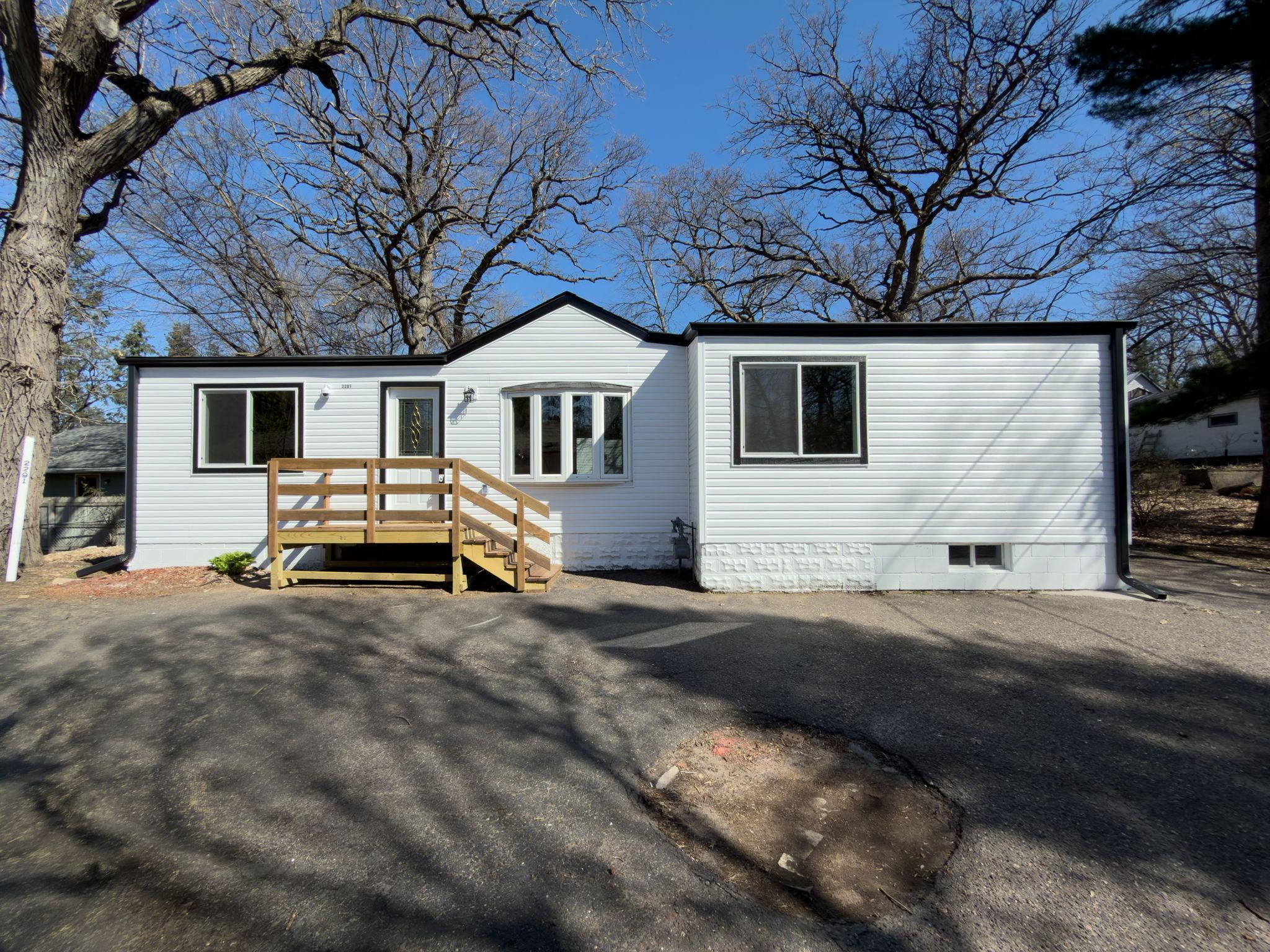2291 5th Court St. Paul, MN 55110 - Photo 3 of 35