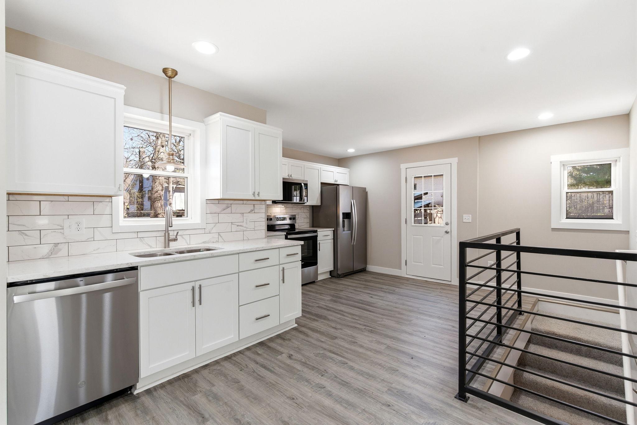 2291 5th Court St. Paul, MN 55110 - Photo 10 of 35