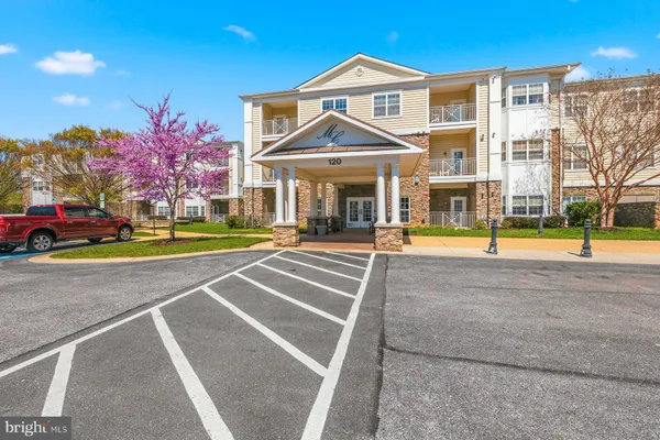 $260,000 | 120 Burgess Hill Way, Unit 303, Frederick, MD 21702