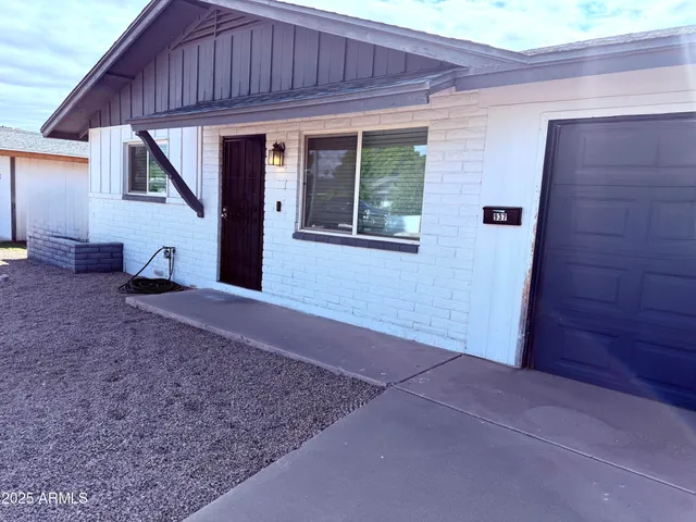 $1,950 | 937 North Wedgewood Drive, Mesa, AZ 85203