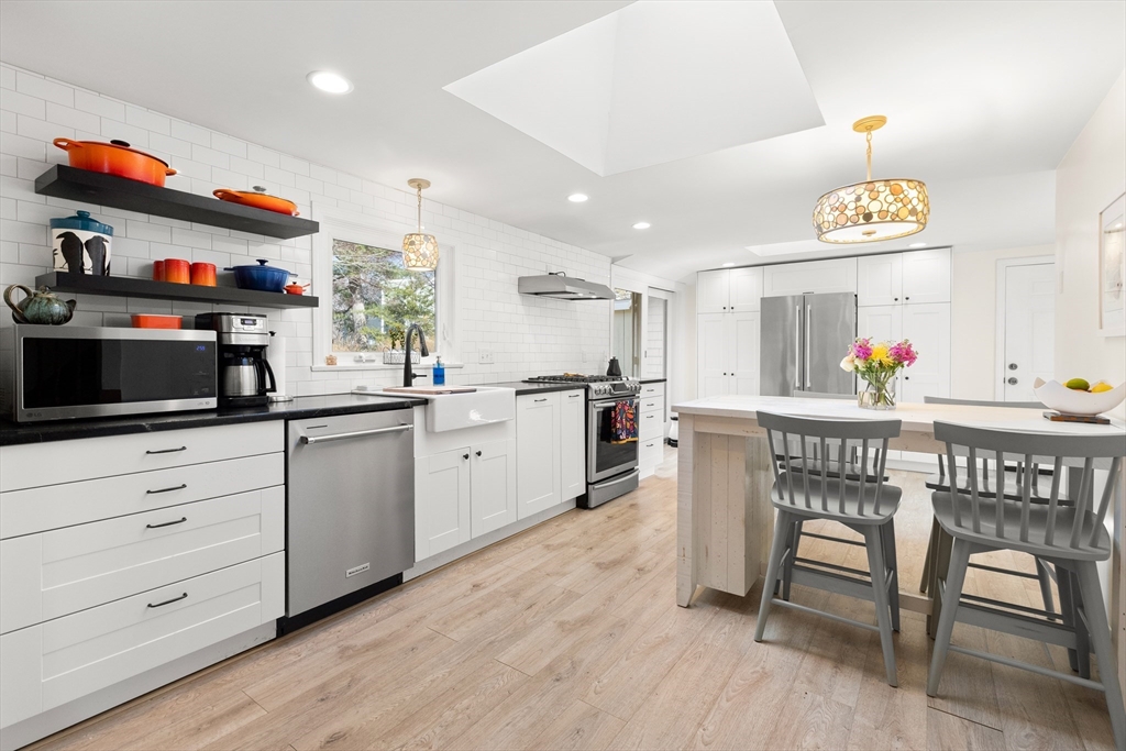 1 Haley Road Marblehead, MA 01945 - Photo 9 of 39