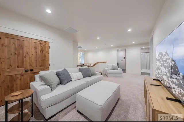 $895,000 | 4351 Yeti Lane, Island Park, ID 83429