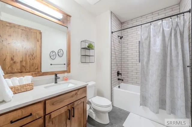 $895,000 | 4351 Yeti Lane, Island Park, ID 83429