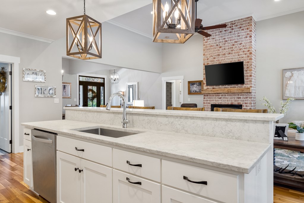 142 Terrapin Pointe Road Hodges, SC 29653 - Photo 25 of 59 Gallery Image 25