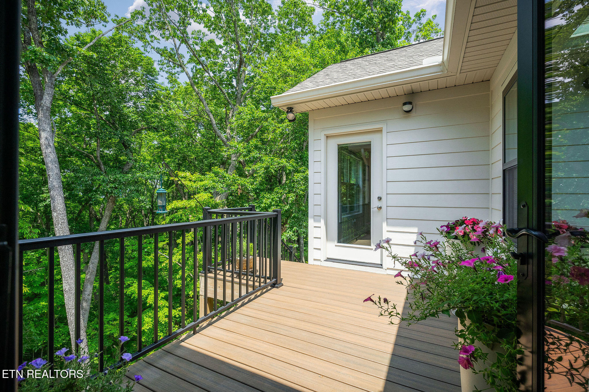 149 Chestnut Ridge Lane Crossville, TN 38558 - Photo 22 of 33 Deck