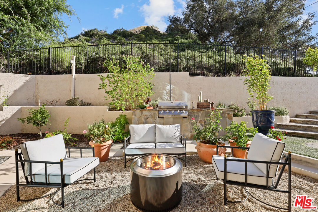 53 Saddlebow Road Bell Canyon, CA 91307 - Photo 28 of 66