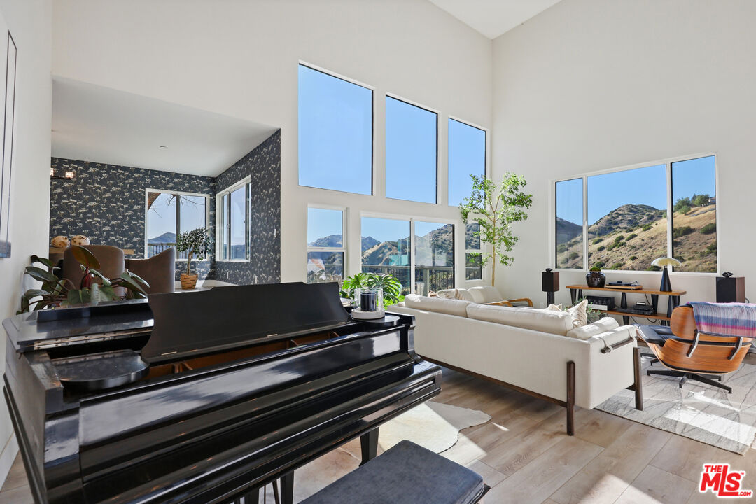 53 Saddlebow Road Bell Canyon, CA 91307 - Photo 9 of 66