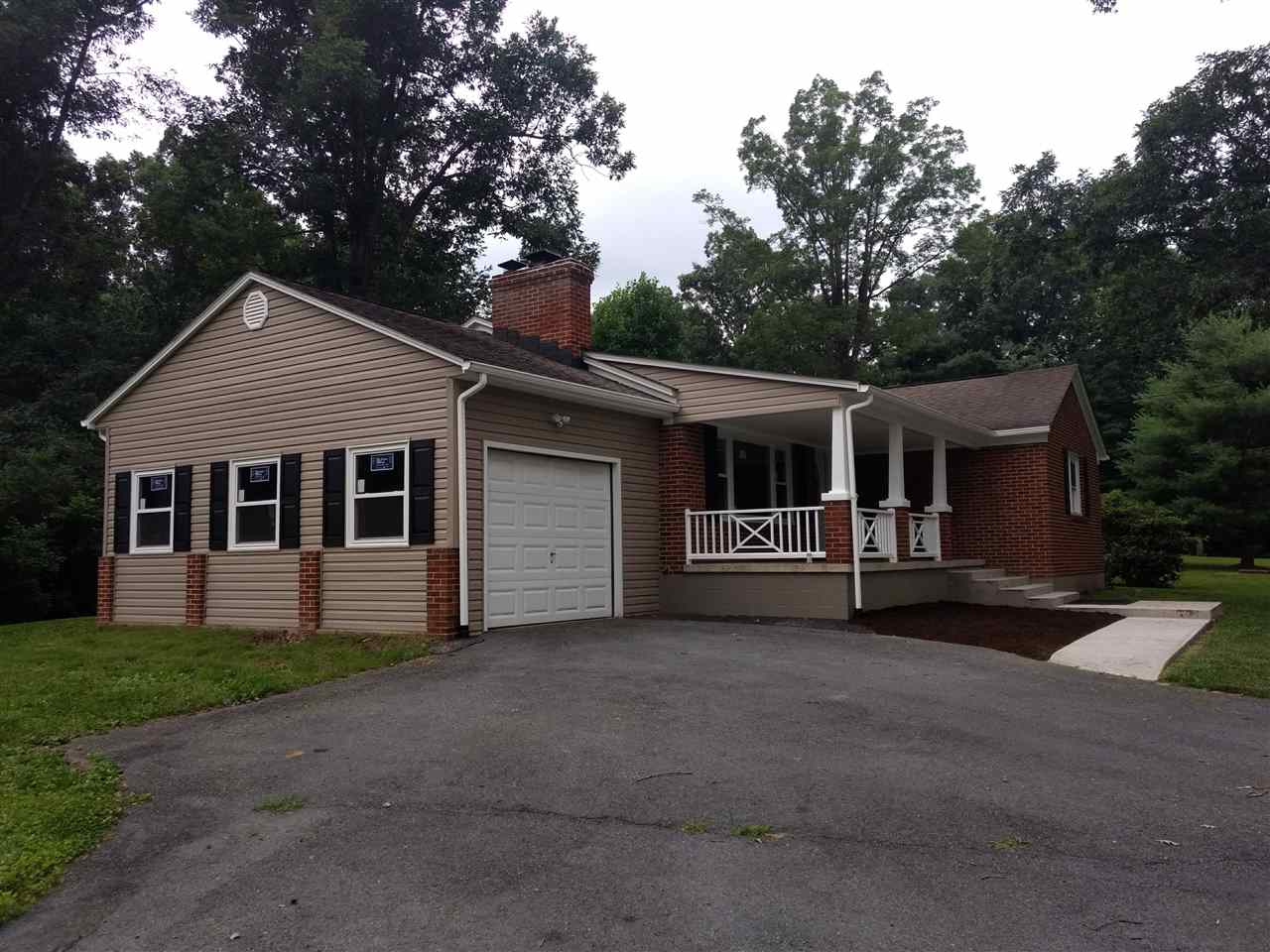 222 Chapel Road Churchville, VA 24421 - Photo 1 of 19 Gallery Image 1