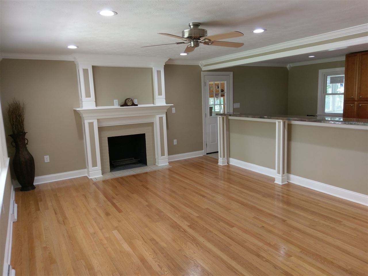 222 Chapel Road Churchville, VA 24421 - Photo 4 of 19 Gallery Image 4