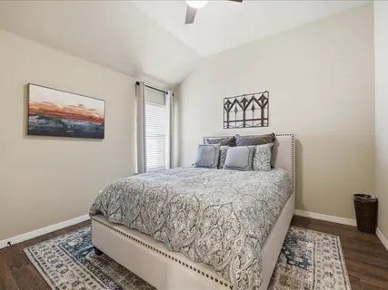 $445,000 | 5524 Plata Lane, Benbrook, TX 76126