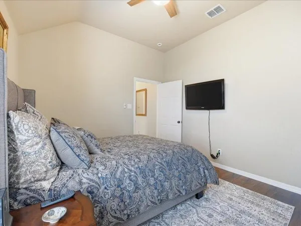 $445,000 | 5524 Plata Lane, Benbrook, TX 76126