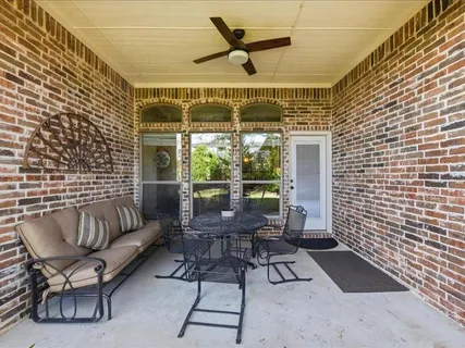 $445,000 | 5524 Plata Lane, Benbrook, TX 76126