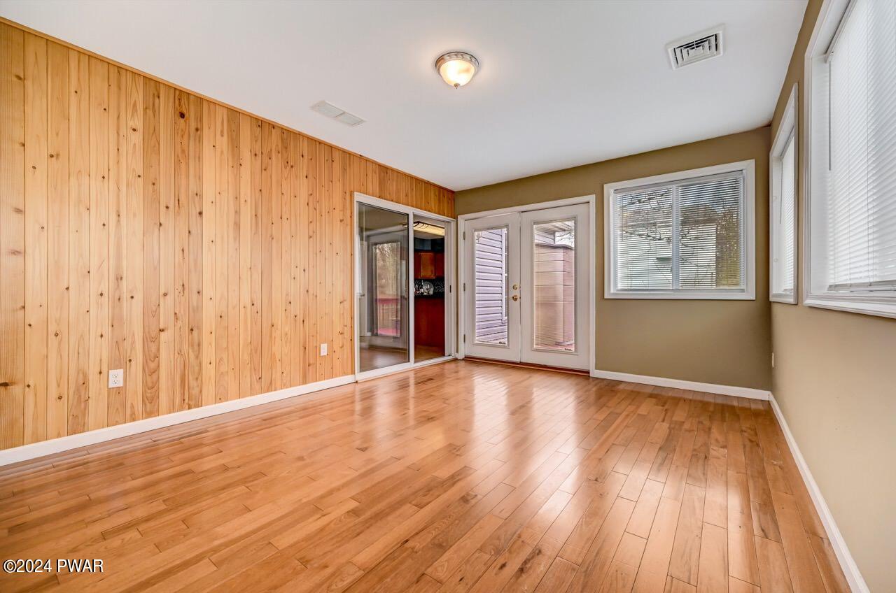 401 Maple Ridge Drive Hawley, PA 18428 - Photo 18 of 78