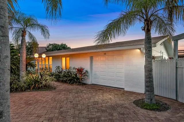 $5,600,000 | 138 Old Carriage Road, Ponce Inlet, FL 32127