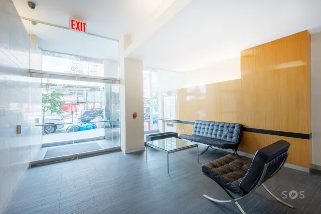 $1,095,000 | 20 Broadway, Unit 203 | Williamsburg