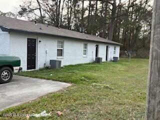 6525 Jasmine Street Moss Point, MS 39563 - Photo 22 of 24 Left Side