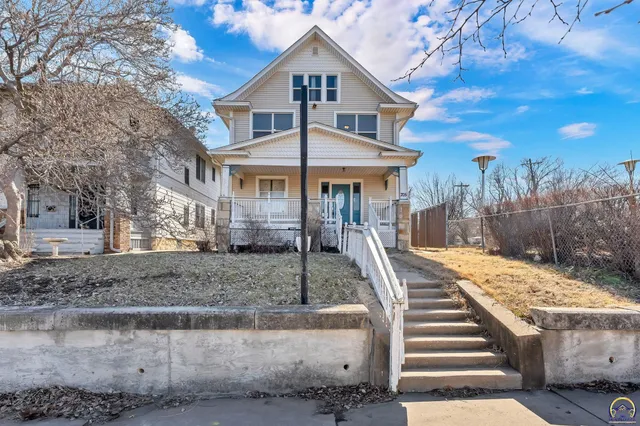 $115,000 | 705 Southwest 6th Avenue, Topeka, KS 66603