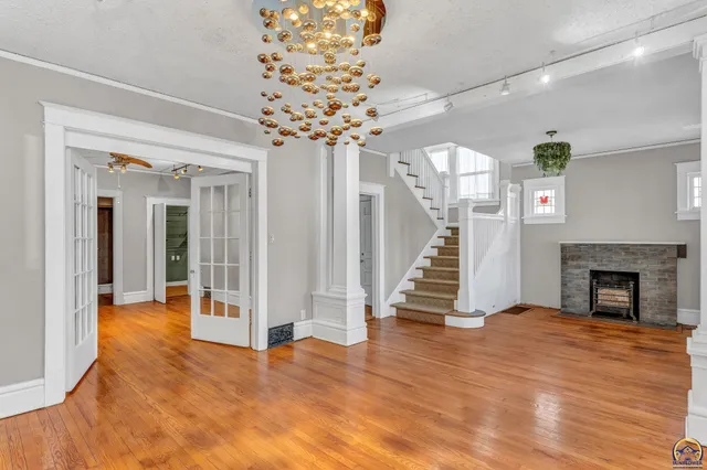 $115,000 | 705 Southwest 6th Avenue, Topeka, KS 66603