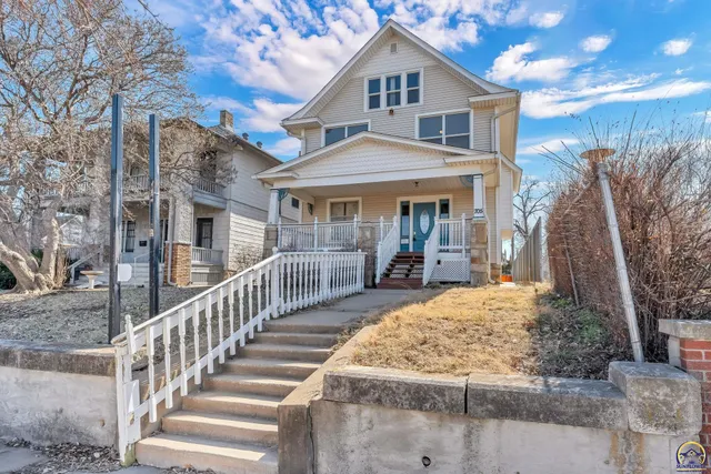 $115,000 | 705 Southwest 6th Avenue, Topeka, KS 66603