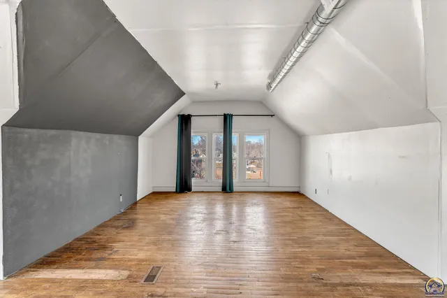 $115,000 | 705 Southwest 6th Avenue, Topeka, KS 66603