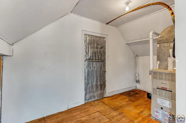 $115,000 | 705 Southwest 6th Avenue, Topeka, KS 66603