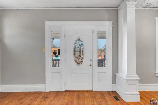 $115,000 | 705 Southwest 6th Avenue, Topeka, KS 66603