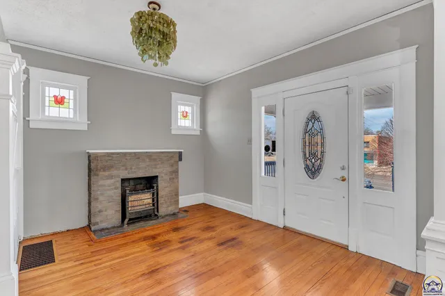 $115,000 | 705 Southwest 6th Avenue, Topeka, KS 66603