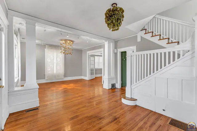 $115,000 | 705 Southwest 6th Avenue, Topeka, KS 66603