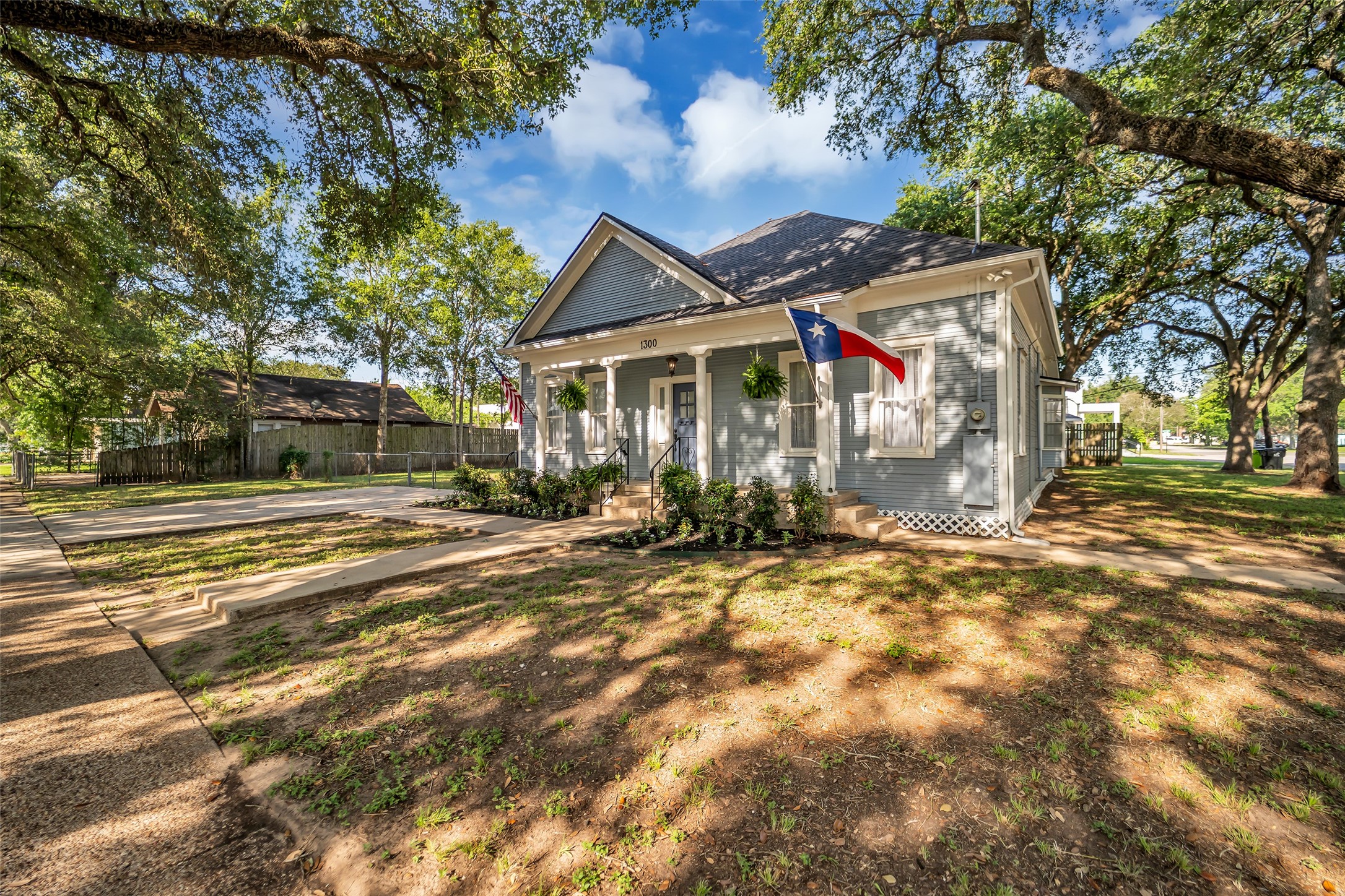 1300 7th Street Rosenberg, TX 77471 - Photo 5 of 42