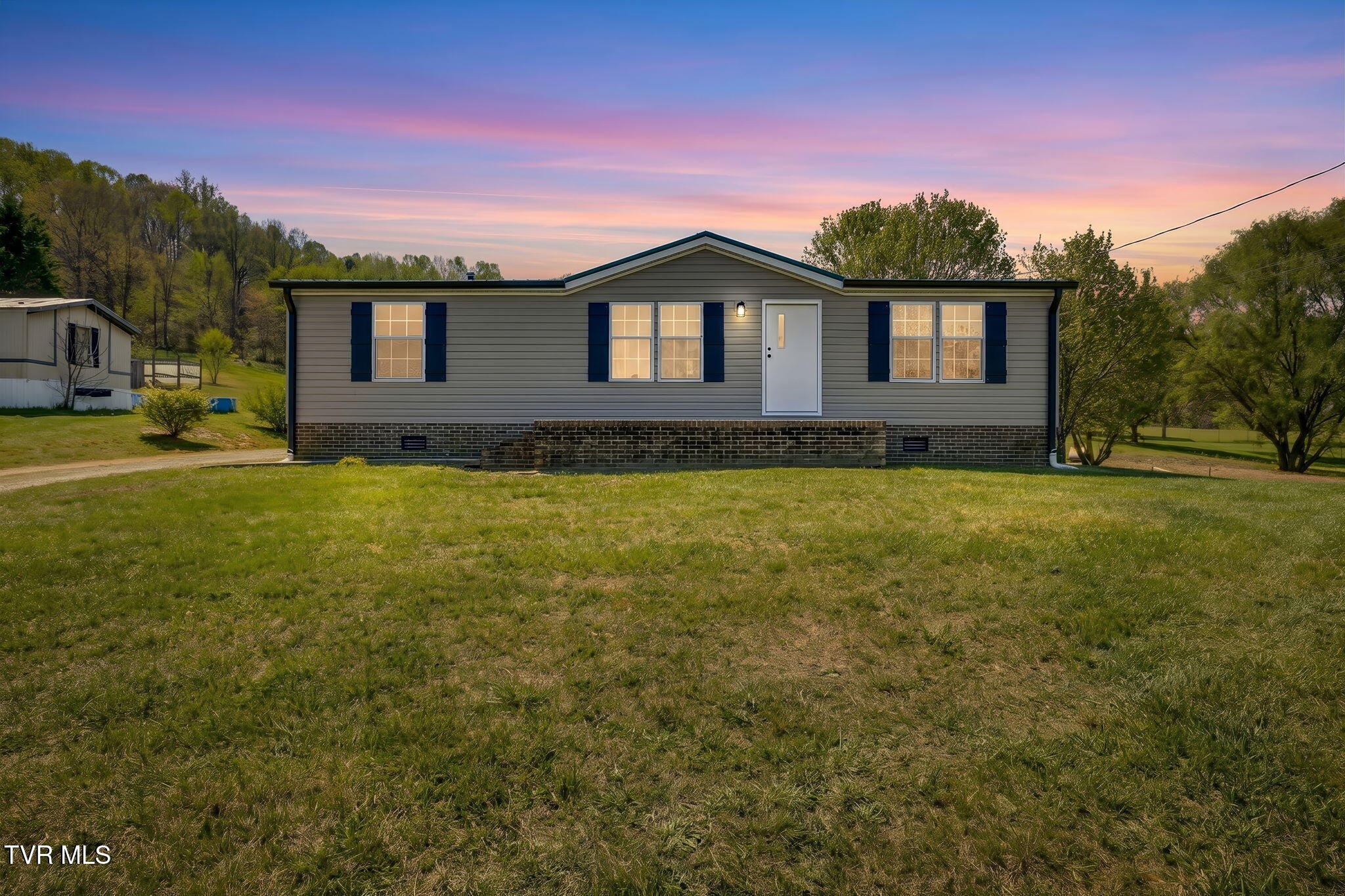 415 Rock Quarry Road Afton, TN 37616 - Photo 1 of 32 001a