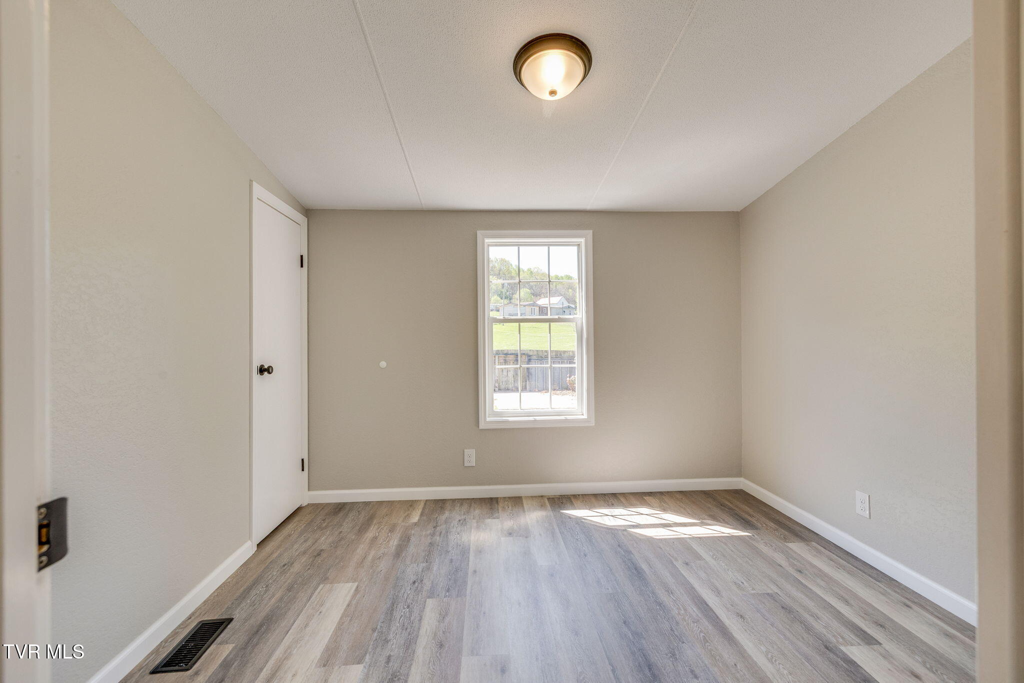 415 Rock Quarry Road Afton, TN 37616 - Photo 18 of 32 017