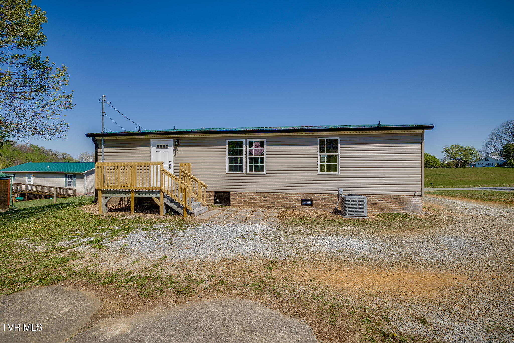 415 Rock Quarry Road Afton, TN 37616 - Photo 25 of 32 024